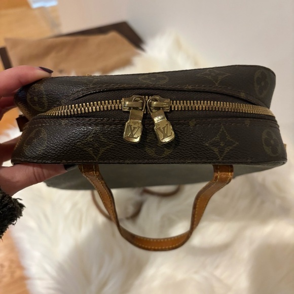 ✨LOUIS VUITTON✨ Authentic Monogram Spontini Crossbody 2 Way Strap With Dust Bag - Picture 9 of 17